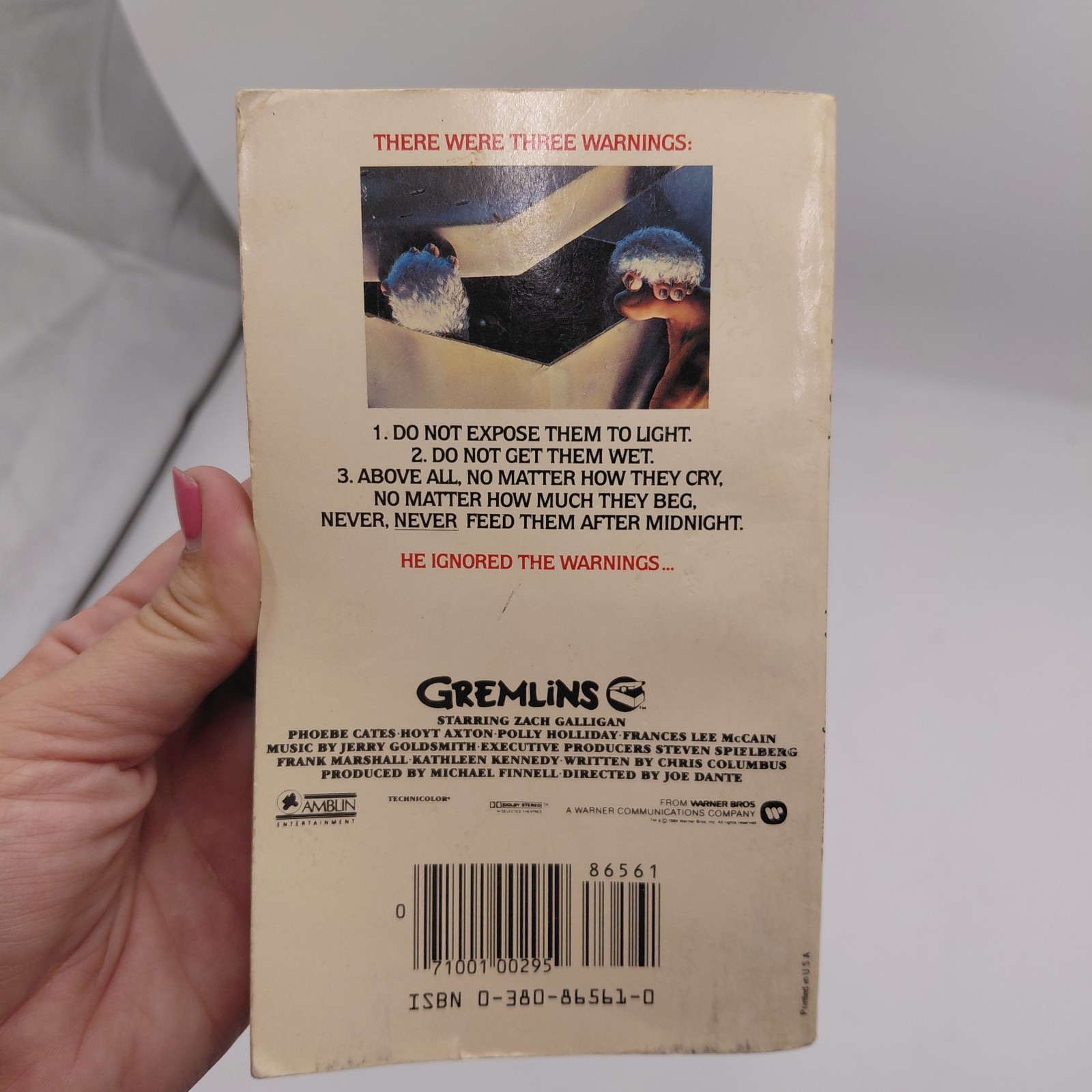 Vtg 1984 Steven Spielberg Gremlins Paperback Book George Gipe Avon 1st Print 80s