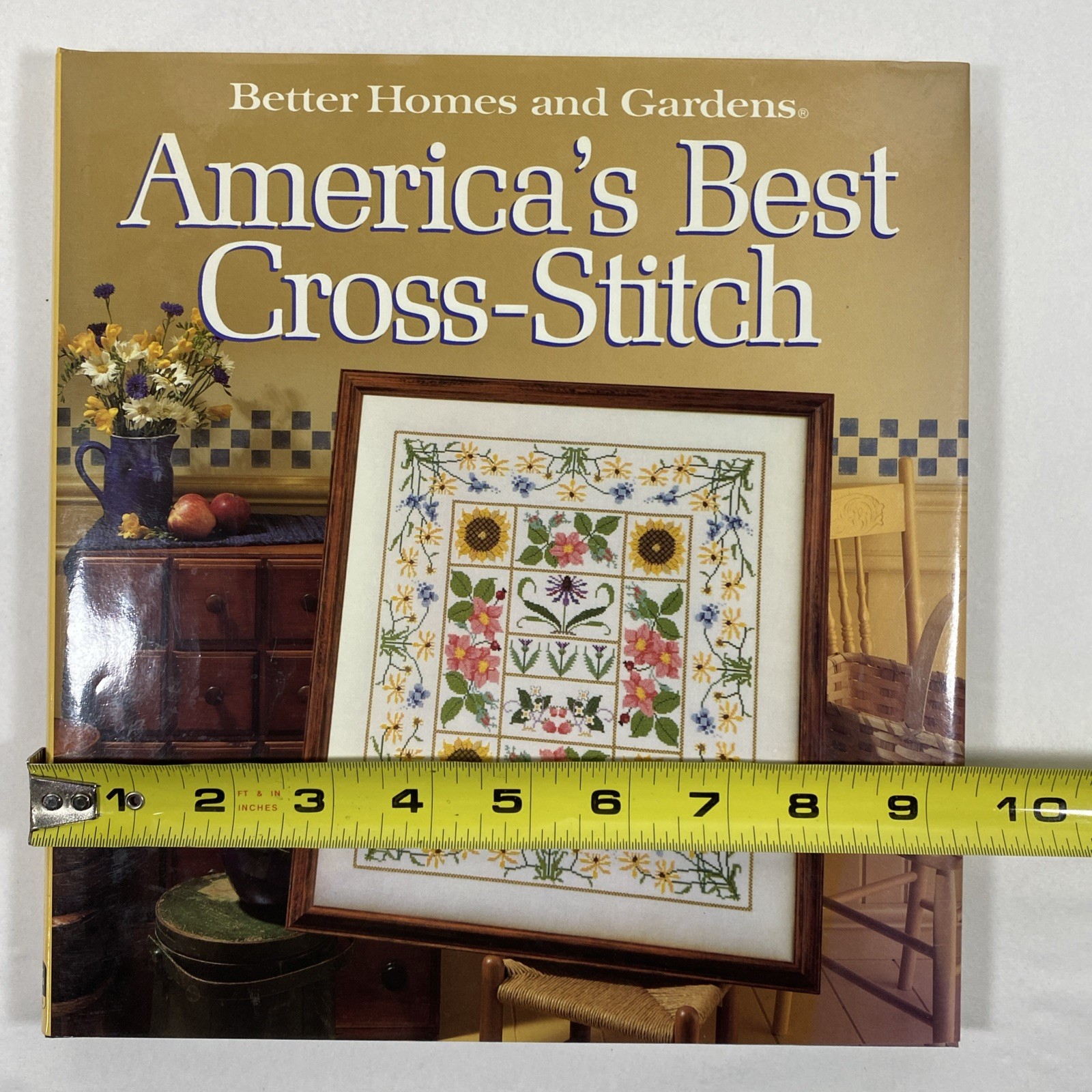 Better Homes and Gardens “America’s Best Cross-Stitch” Pattern Book HC 192 Pages