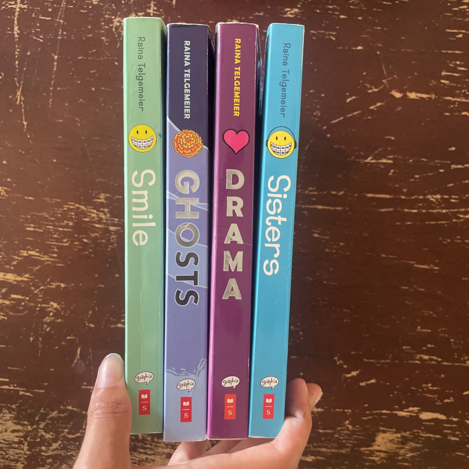 Raina Telgemeier Collection by Raina Telgemeier (2018, Quantity Pack)