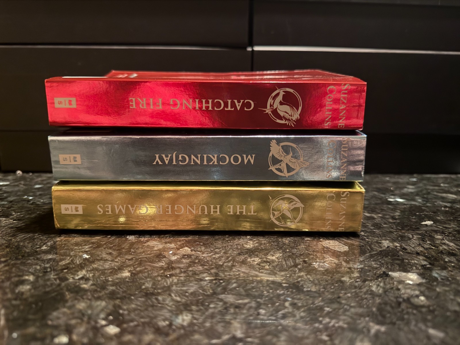 *RARE FIRST PRINTS* Hunger Games Foil Edition PB Book Set (Good to Very Good)