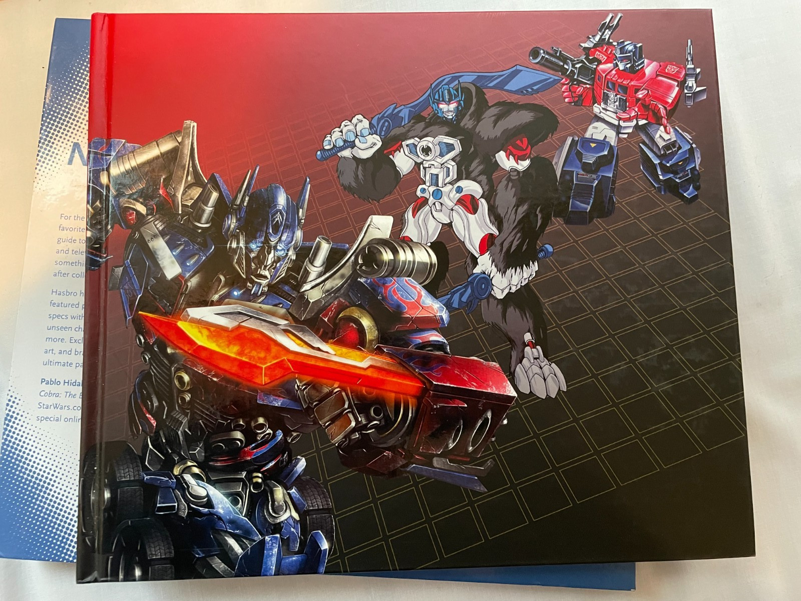 Pablo Hidalgo / Transformers Vault HC Slipcase / complete universe/collectibles