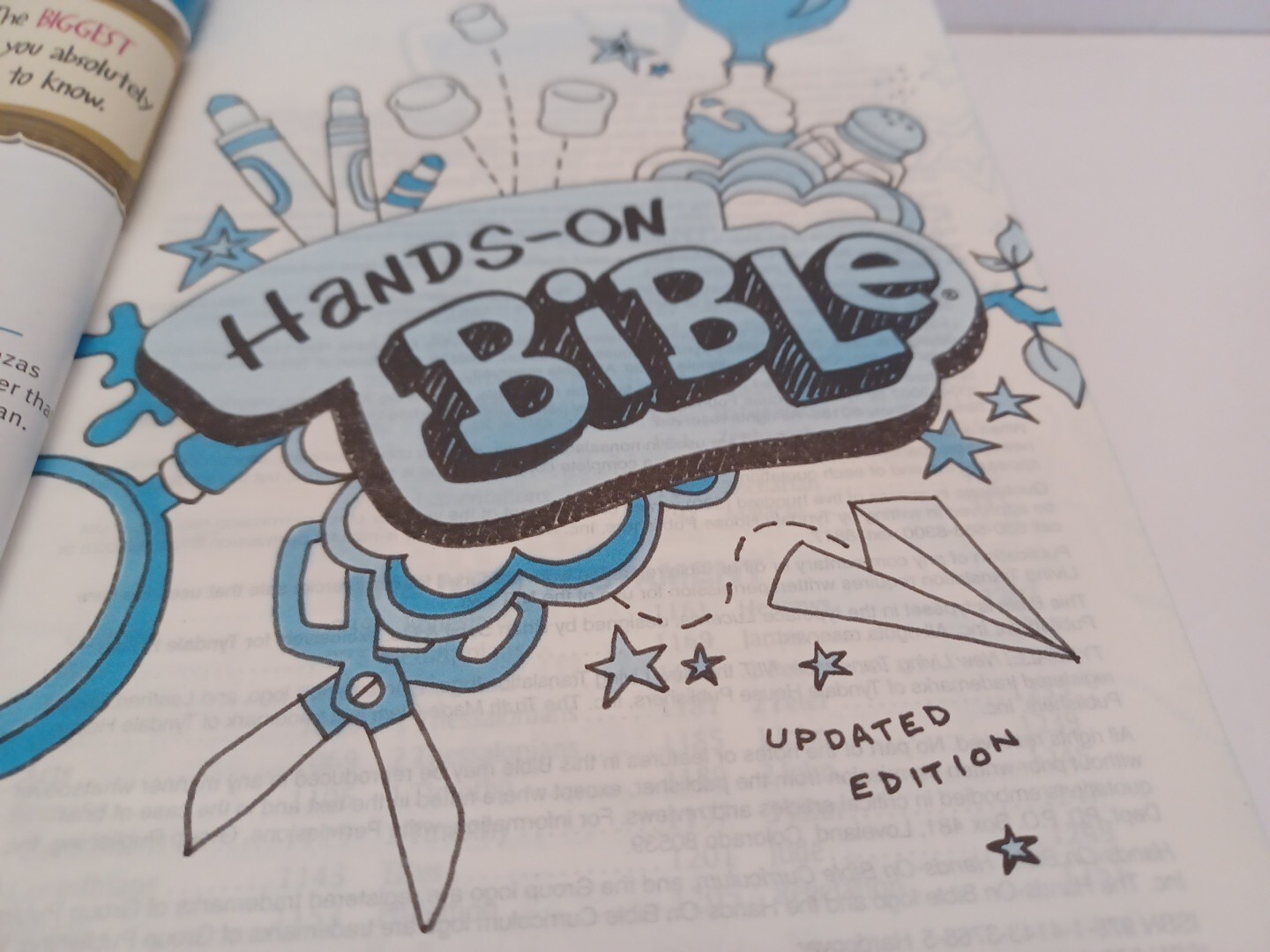 Hands-On Children’s Bible Tyndale House 2007 PAPERBACK USED SEE PHOTOS