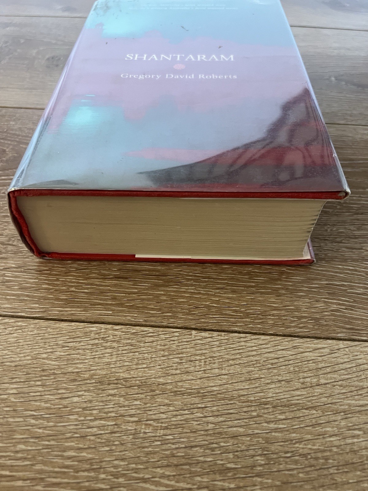Shantaram by Gregory David Roberts 2003 Hardcover Dust Jacket Mylar