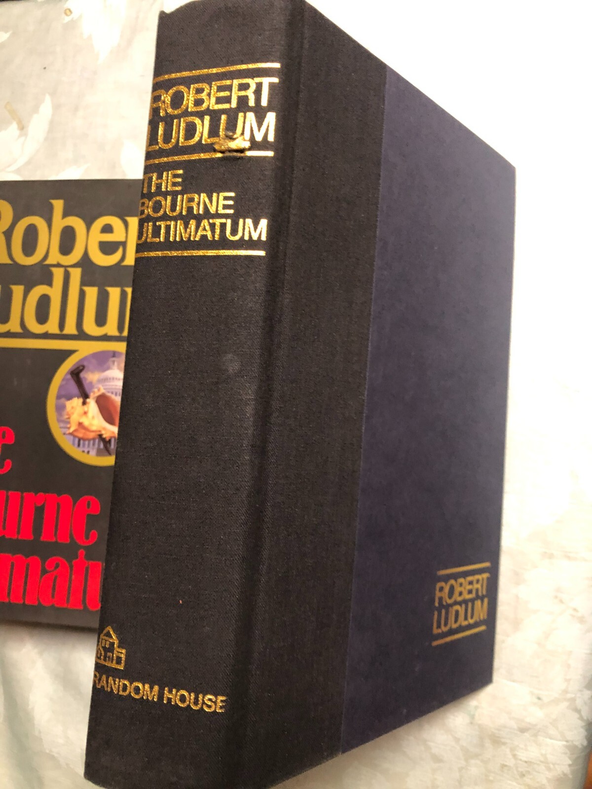 RARE! Bourne Ultimatum by Robert Ludlum (1990, Hardcover) 1st Edition FINE w/DJ