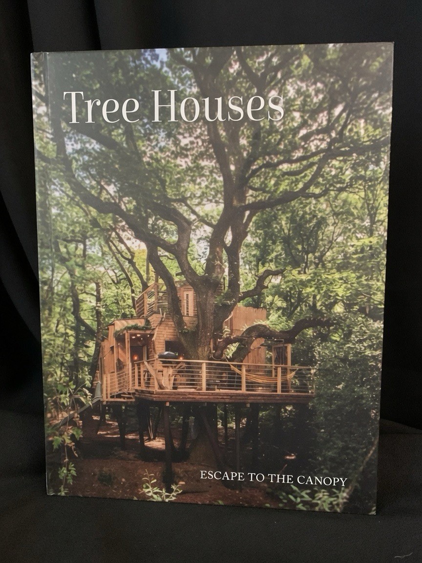 FRESH CLEAN LEAFY NEW SEALED! Tree Houses Escape to the Canopy LAVISH GREENERY!