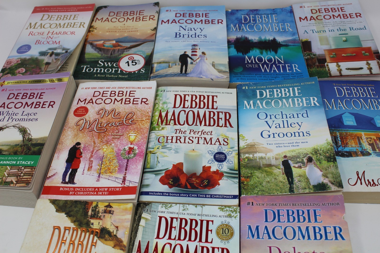 Lot of 10 Debbie Macomber Random Mix/Unsorted PB