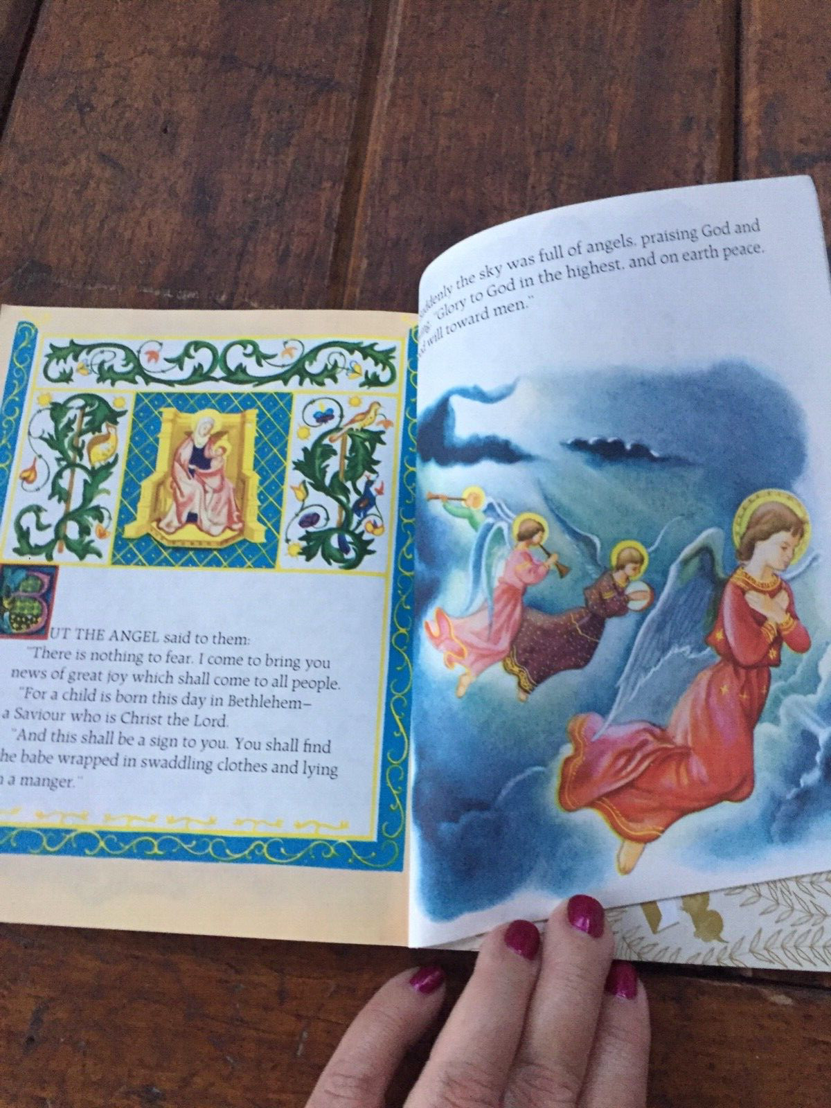 *TOUCHING* The Christmas Story (A Little Golden Book) – Hardcover – See Photos