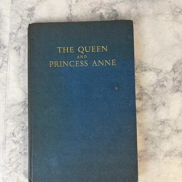 The Queen and Princess Anne Lisa Sheridan Vintage hdbk Blue book w pics