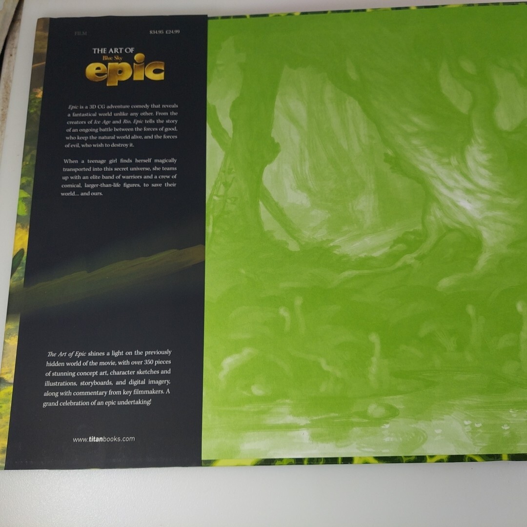 The Art of Epic by Tara Bennett 2013 1st Printing Illustrated HCDJ Titan Books