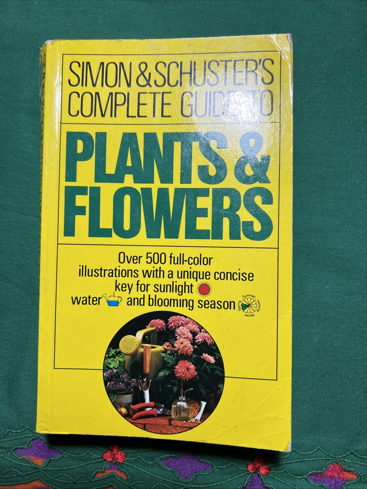 Simon & Schuster’s Complete Guide to Plants & Flowers Frances Perry Softcover