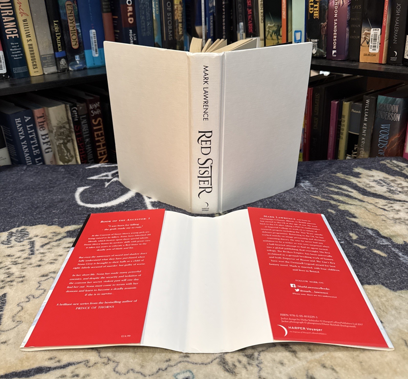 Red Sister – Mark Lawrence (2017, Hardcover) UK First Edition/1st Print, VG