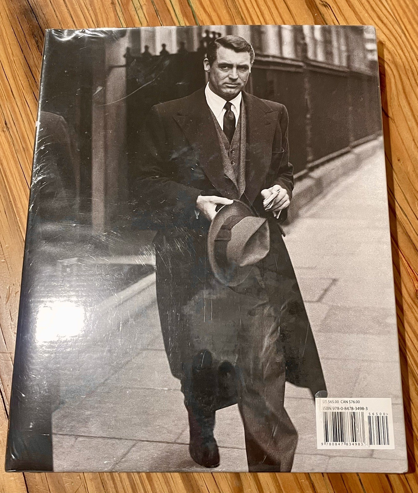 Bespoke The Men’s Style of Savile Row Oversized Hardcover Book Excellent SEALED