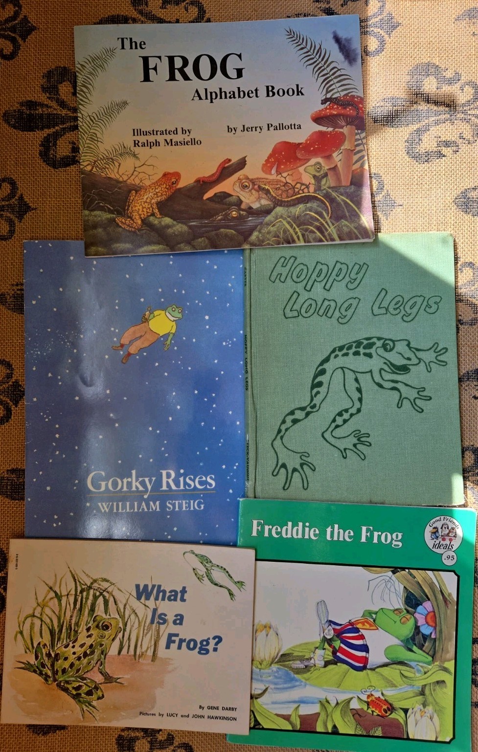 Stories about Frogs Childrens Book Lot Freddie the Frog, Hoppy Long Legs, Gorky