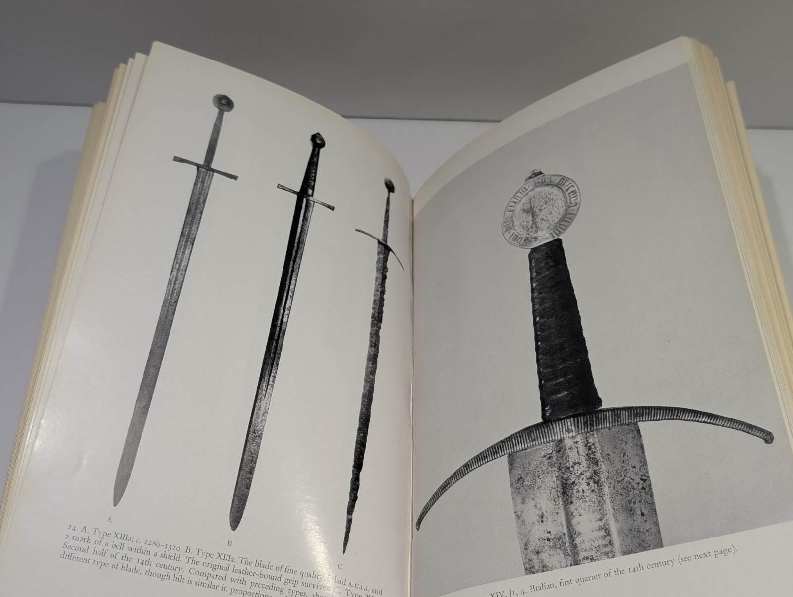 The Sword In The Age Of Chivalry Hardcover 1ST Ed. Book Oakeshott w/ Dust Jacket