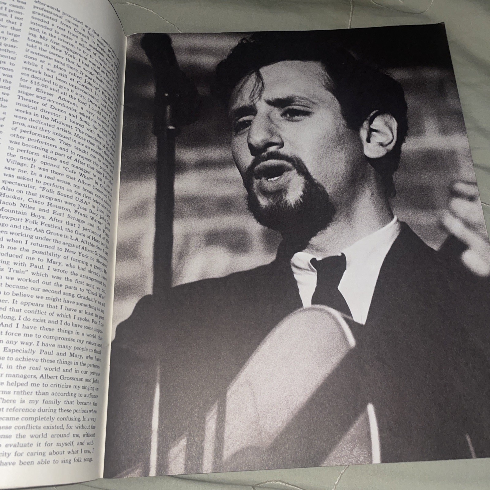 VTG 1964 Peter, Paul And Mary Paperback Book Photos History 13″ X 10″ 32 Pages