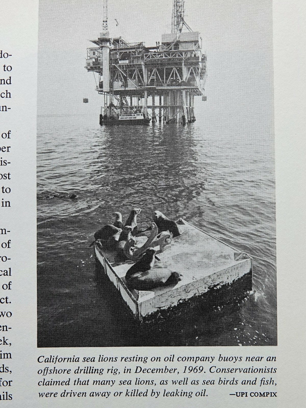 THE ENVIRONMENT OF AMERICA, PAST, PRESENT, FUTURE ED BY THOMAS JONES 1971