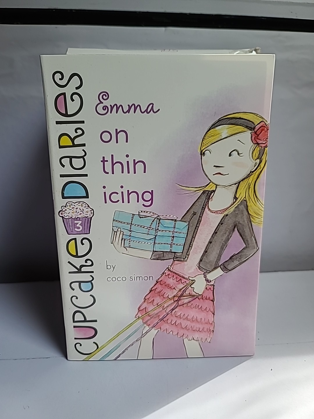 Cupcake Diaries Complete Set 1-8 Coco Simon Kids Chapter Books Lot Box Set