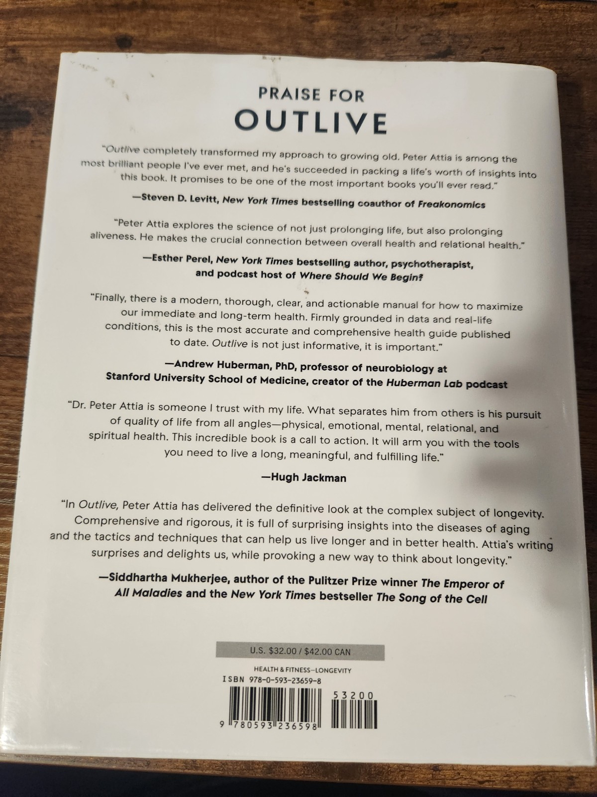 Outlive: The Science and Art of Longevity by Attia MD, Peter VERY GOOD