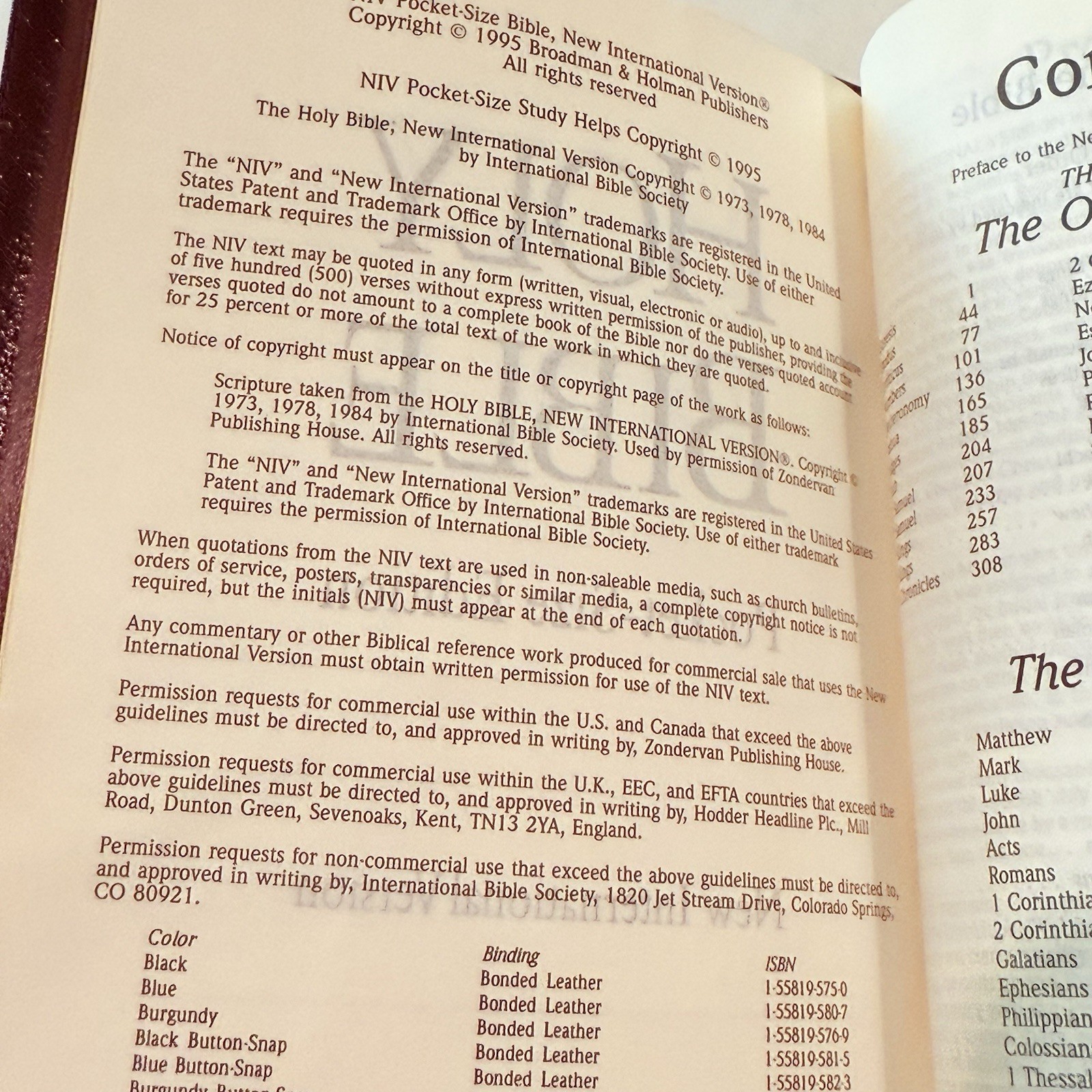 The Holman Pocket-Size Bible: New International Version : Burgundy Bonded