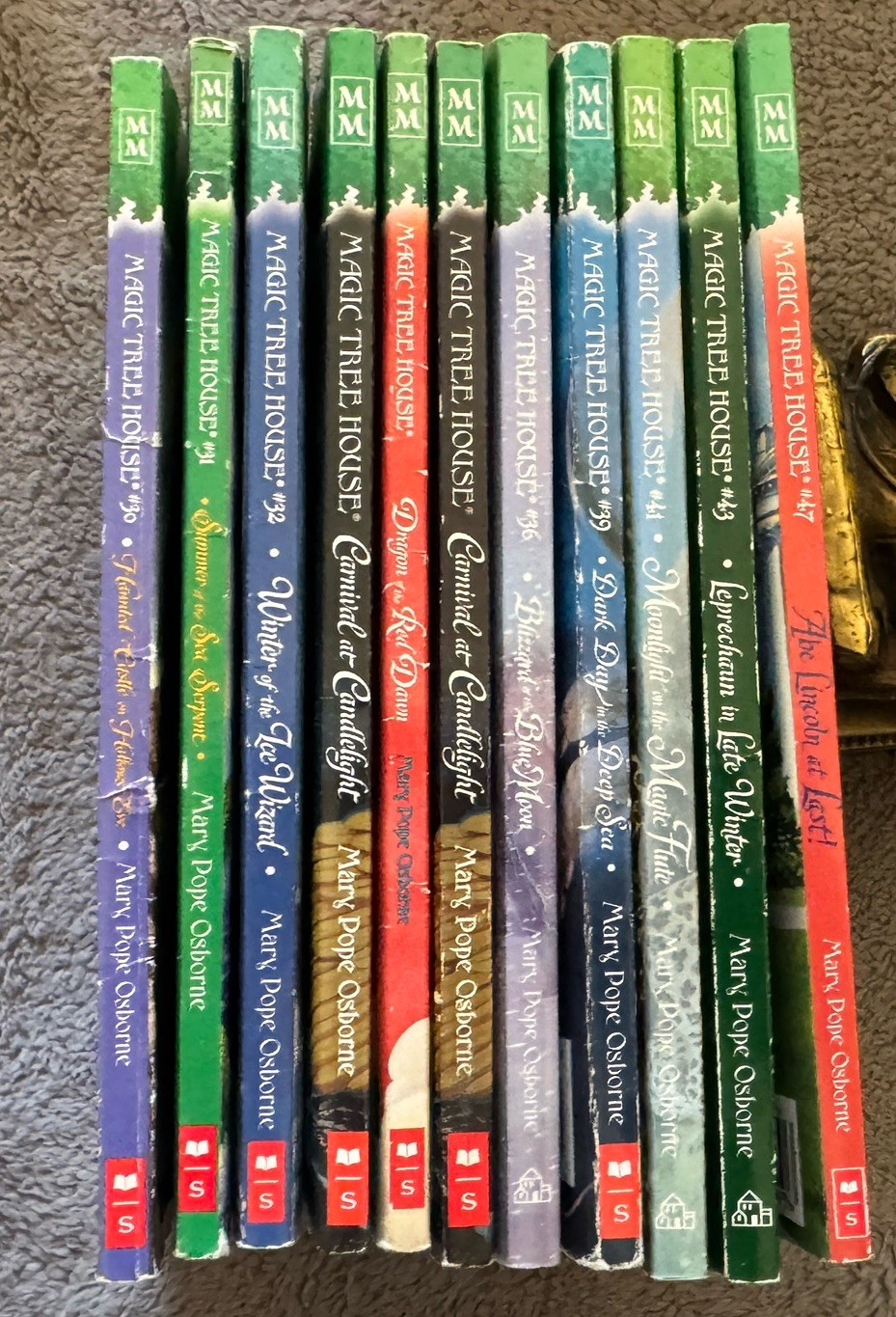 Magic Tree House Lot of 15: 11 Merlin Missions, 3 Research Guides 1 Fact Tracker