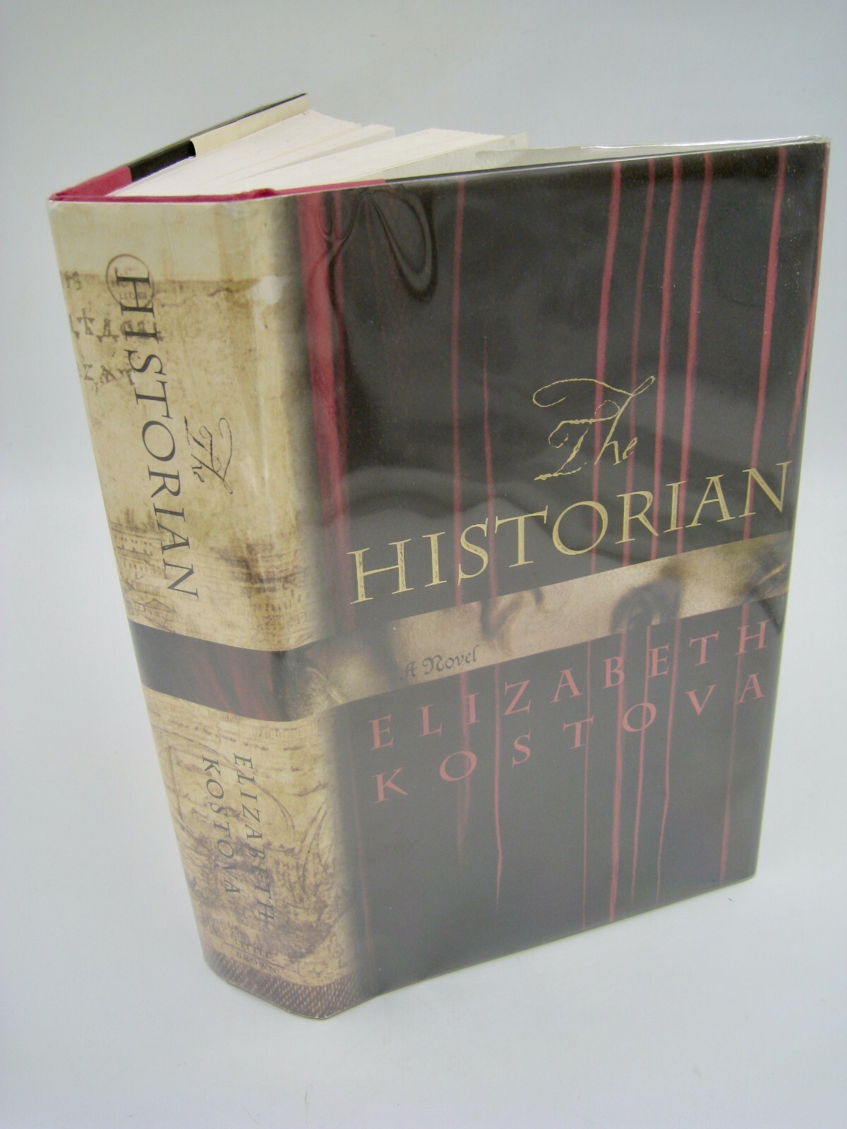 Elizabeth Kostova THE HISTORIAN 1st Edition 1st Printing Like New