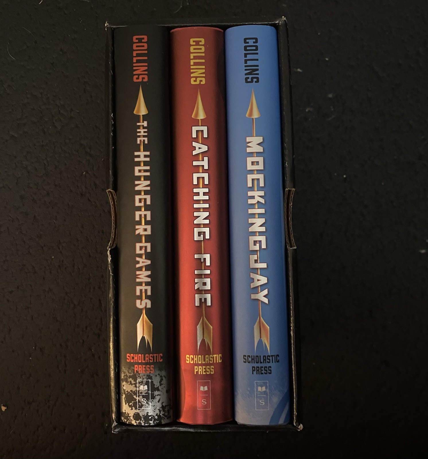 The Hunger Games Trilogy Box Set: Hunger Games, Catching Fire, Mockingjay
