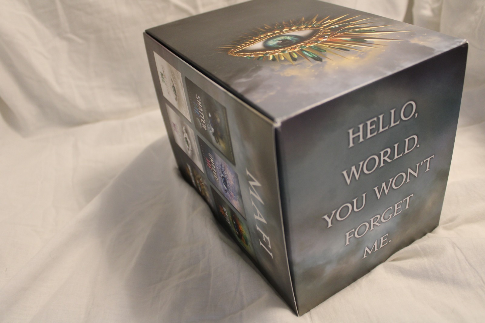Shatter Me Series 6-Book Box Set by Taherah Mafi Like New