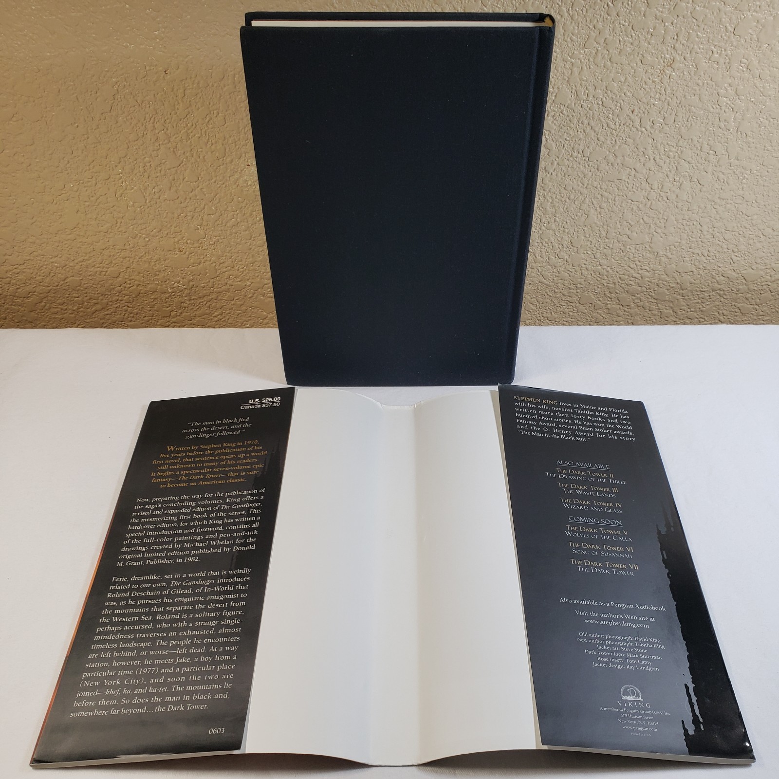 The Gunslinger Viking Dark Tower Hardcover Stephen King No Writing Inside