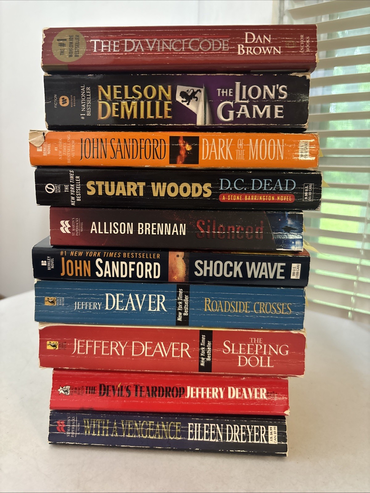 Lot of 10 – Mystery and Thrillers – Mixed Authors – FREE SHIPPING