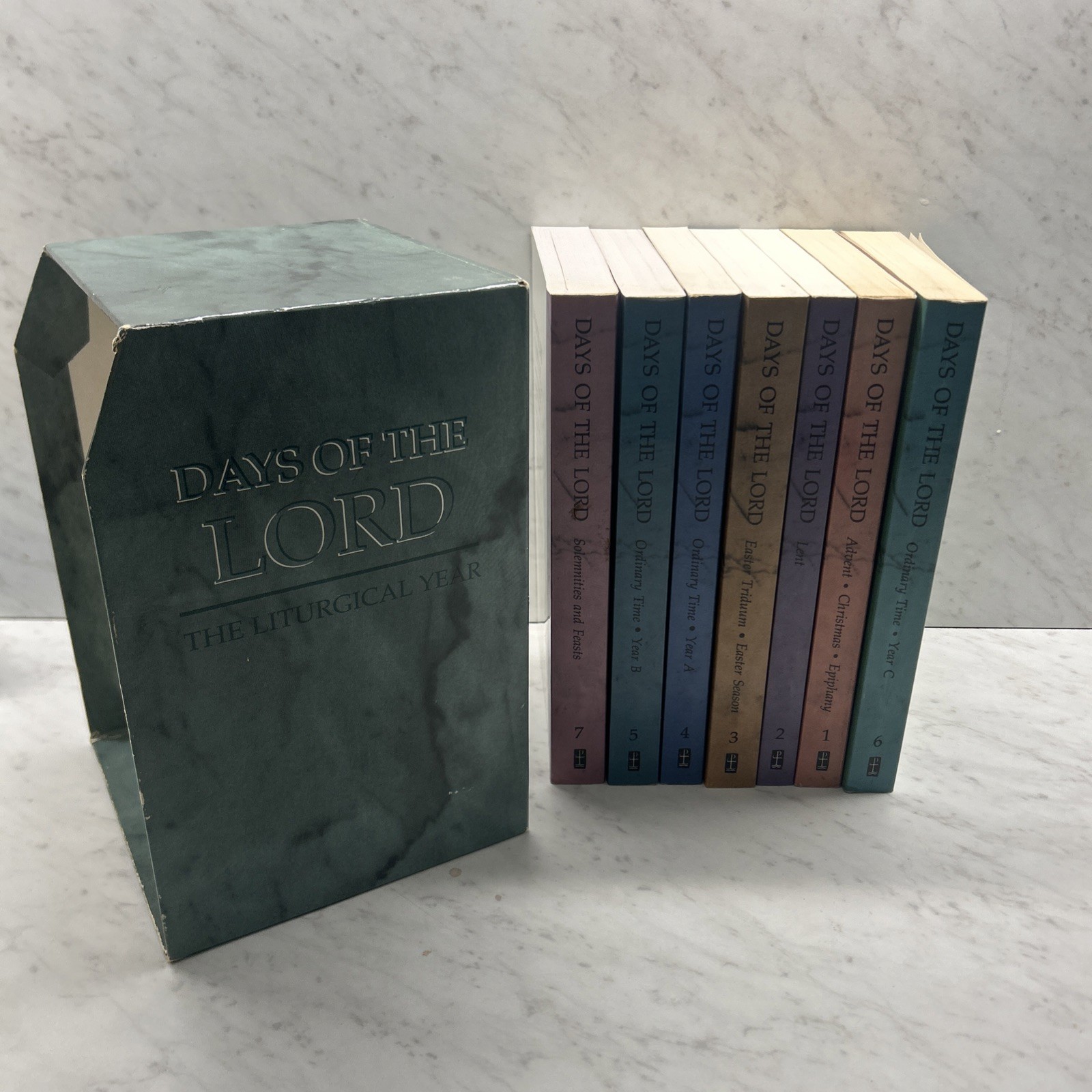 DAYS OF THE LORD-THE LITURGICAL YEAR- 7 Vol. Set-Liturgical Press-Paperback READ
