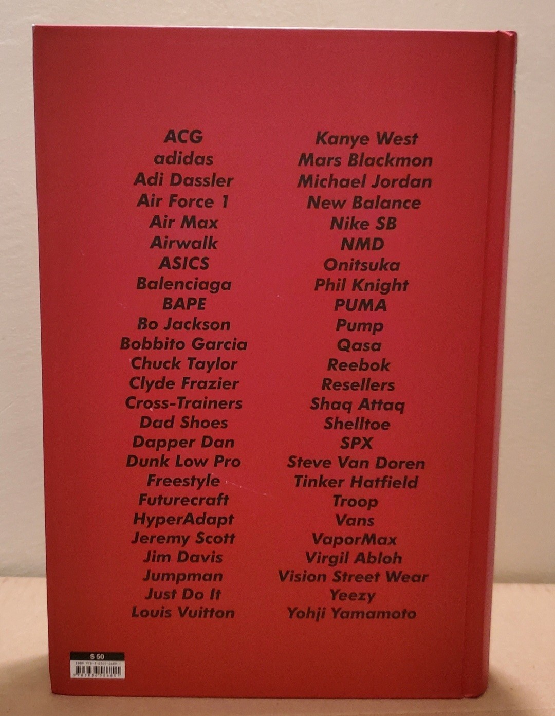 THE ULTIMATE SNEAKER BOOK BY TASCHEN (SNEAKER FREAKER)SNEAKER HEAD (HARDCOVER)
