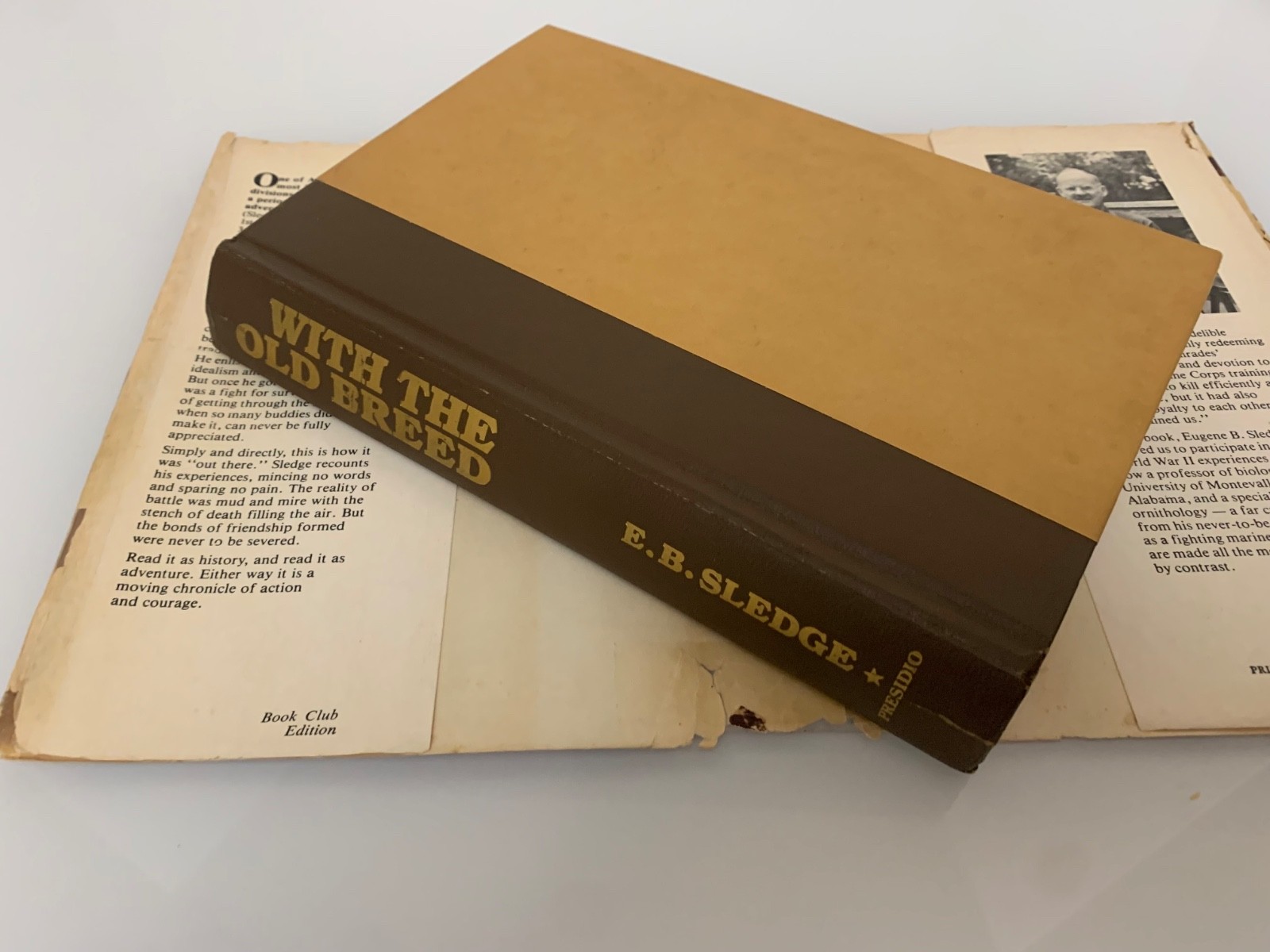 With the Old Breed at Peleliu and Okinawa by E. B. Sledge 1981 HCDJ BCE Good