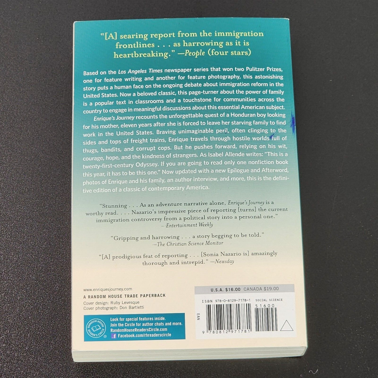 Enrique’s Journey Paperback Book by Sonia Nazario Like-New Condition Ex-Library