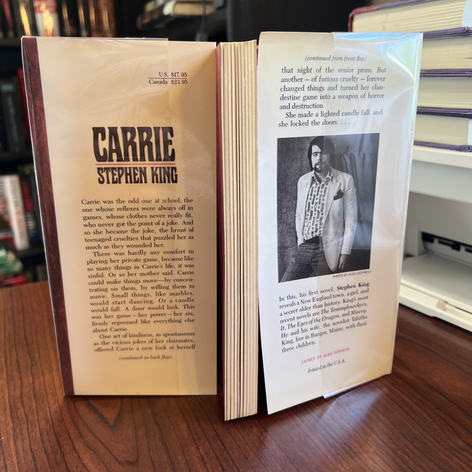 Stephen King, CARRIE, Hardcover $17.95 DJ, First Edition Later Print