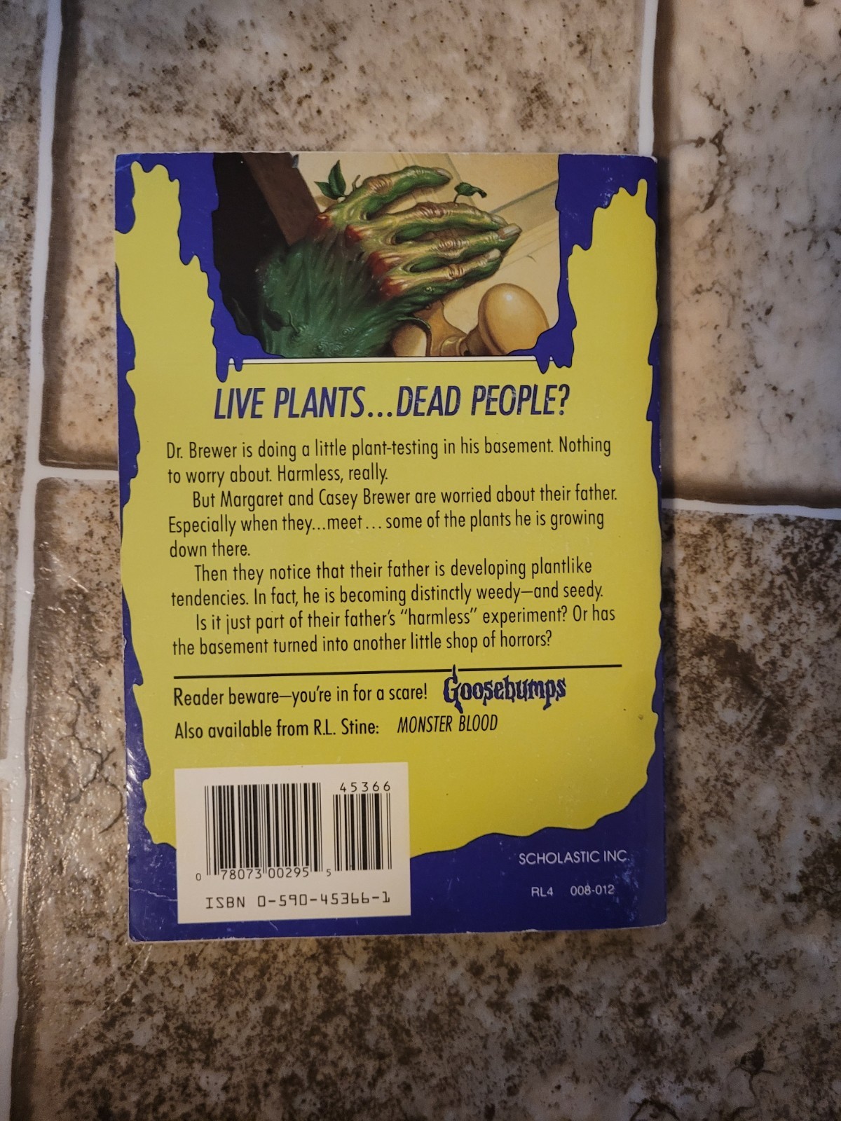 R.L. Stine Goosebumps Stay Out Of The Basement First Edition, No Number 1992