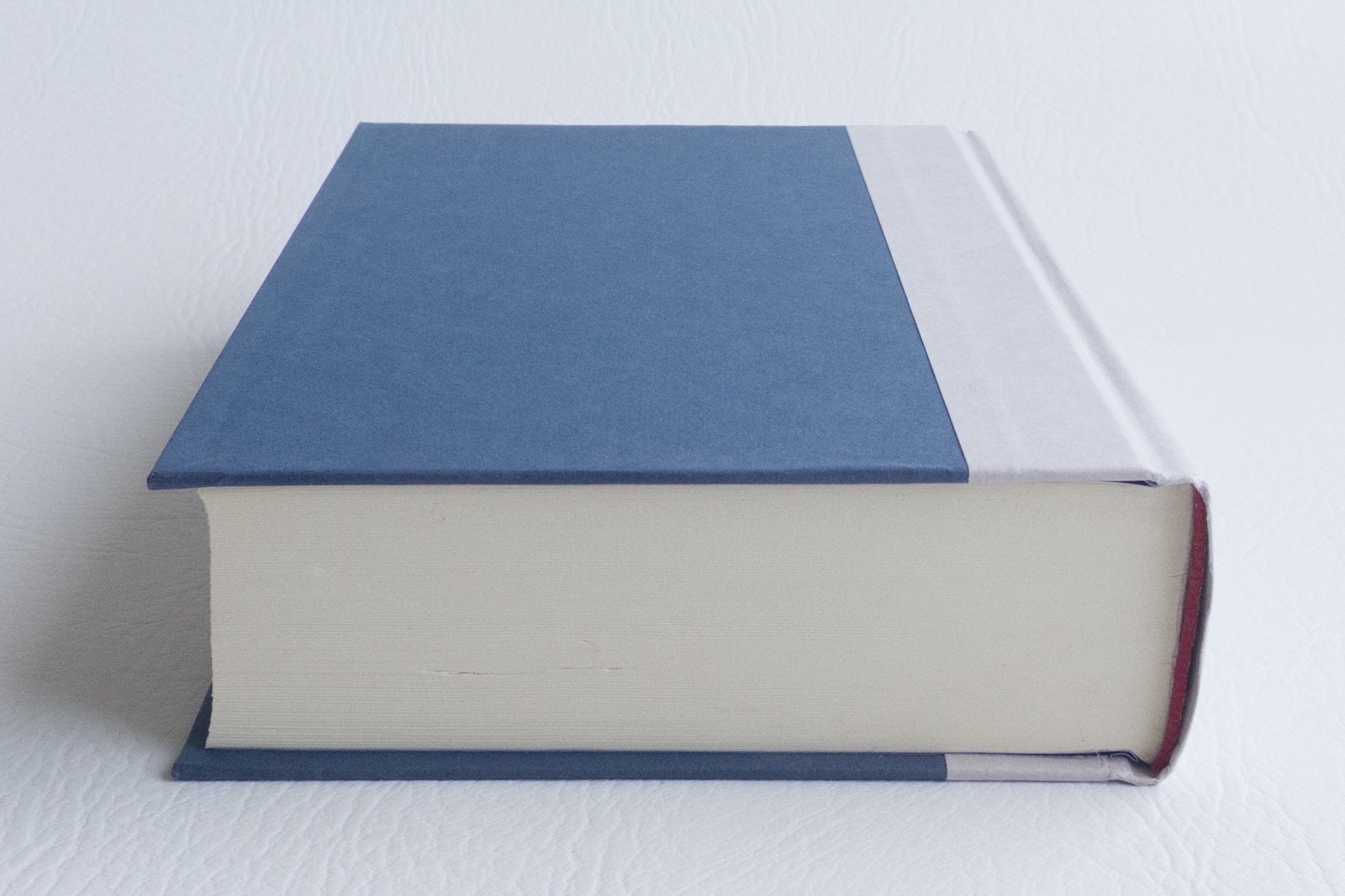 War Storm by Victoria Aveyard Signed First Edition Red Queen Series Hardcover