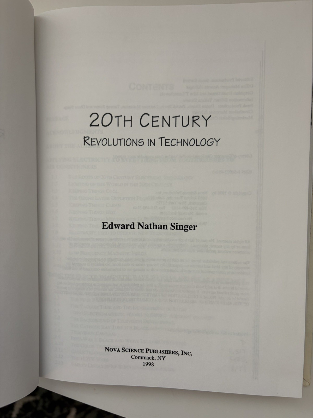 20th Century Revolutions in Technology Edward N. Singer HC Ex-Library 1998