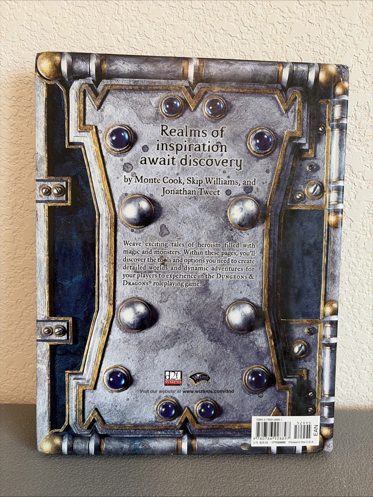 Vintage 2003 Dungeons & Dragons Dungeon Master’s Guide Hardcover Book