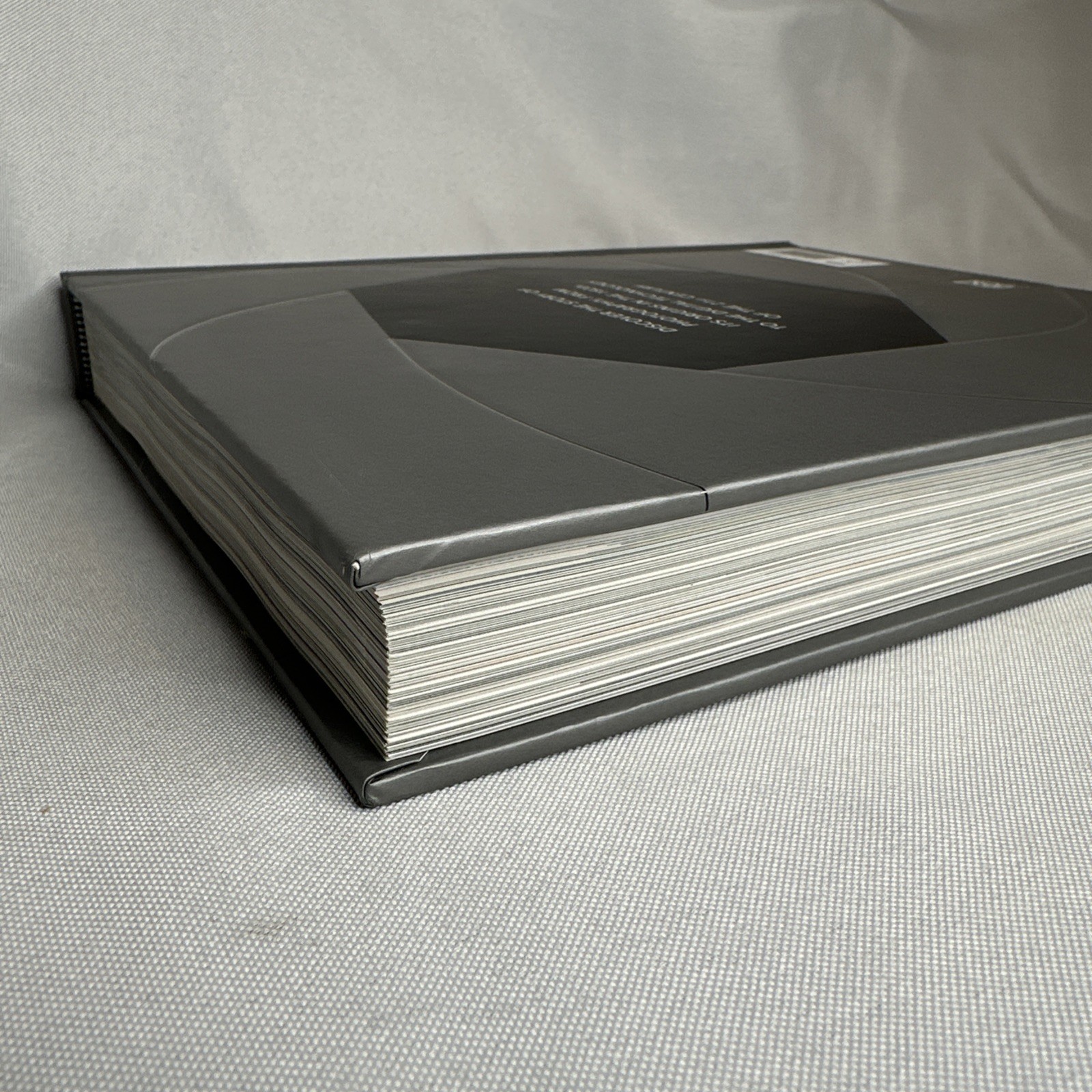 PHOTOGRAPHY The Definitive Visual History Tom Ang DK Abridged Edition 2021