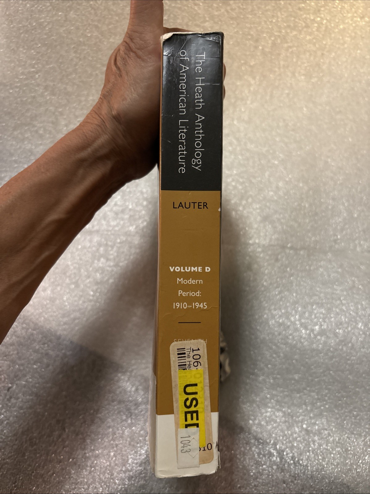 Heath Anthology of American Literature: Volume D, 7th Edition (chewed corner)