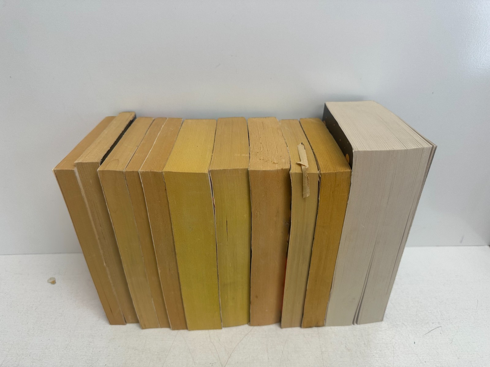 Frank Herbert Paperback Lot of 11 Complete Dune Series Plus Five Other Books