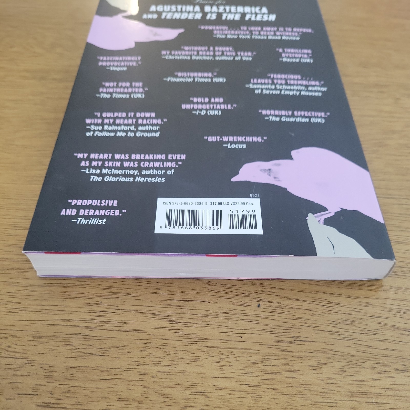 Nineteen Claws and a Black Bird – Agustina Bazterrica – TPB B&N Exclusive 2024
