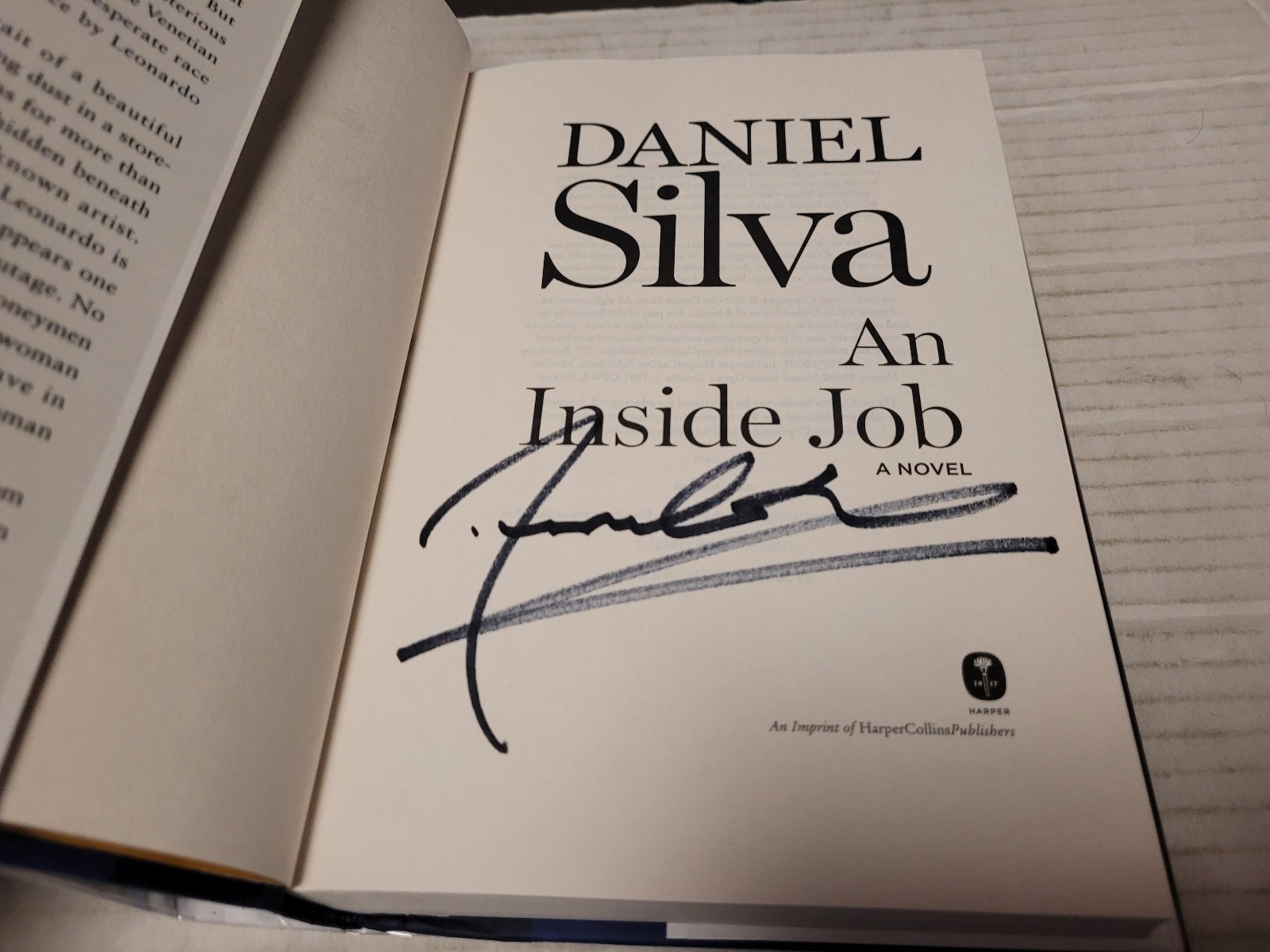 An Inside Job by Daniel Silva (2025, Hardcover) SIGNED 1st/1st FLAT SIGNED