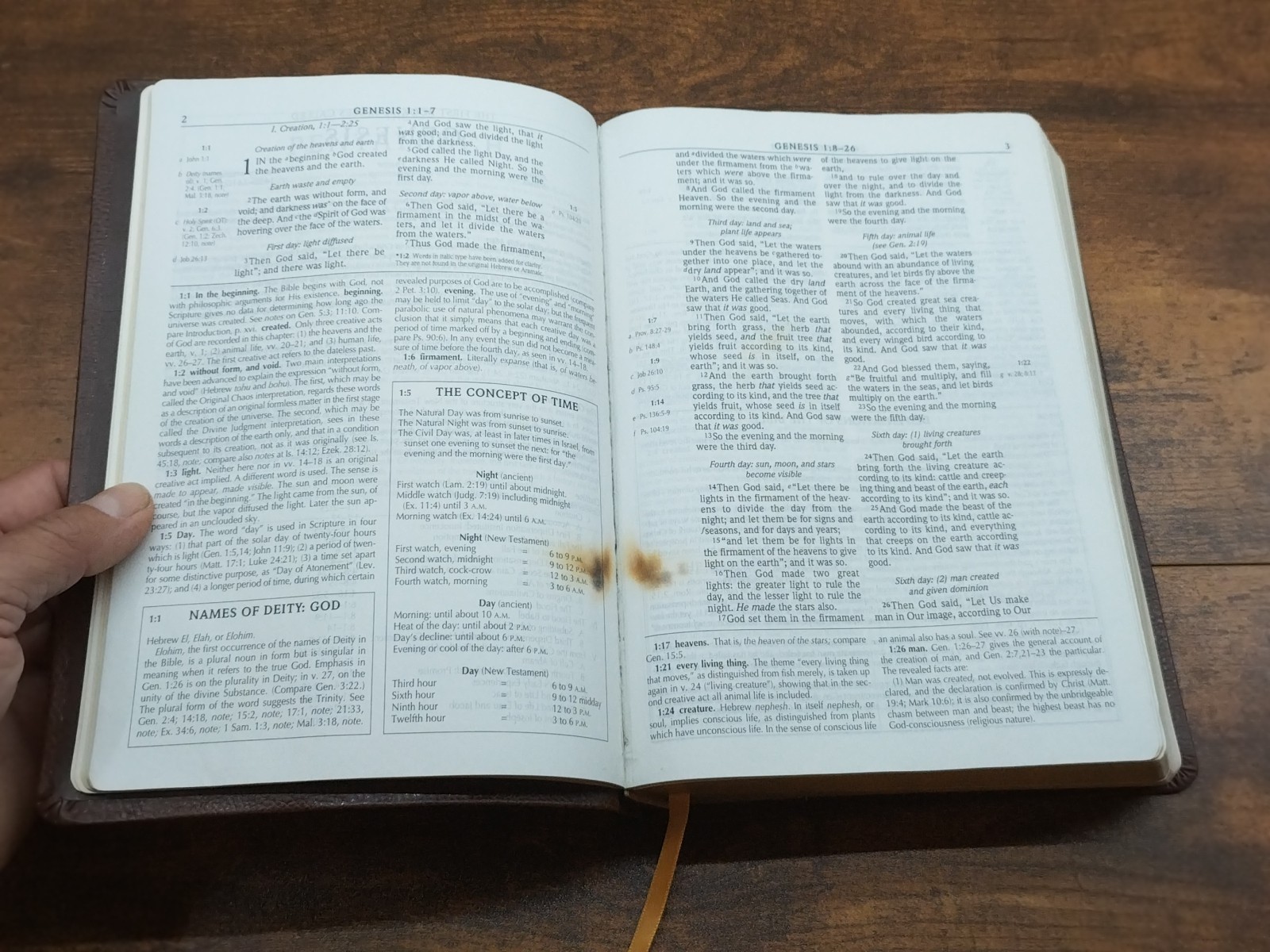 Holy Bible Scofield Study System Brown Leather NKJV Red Letter 2002 Oxford