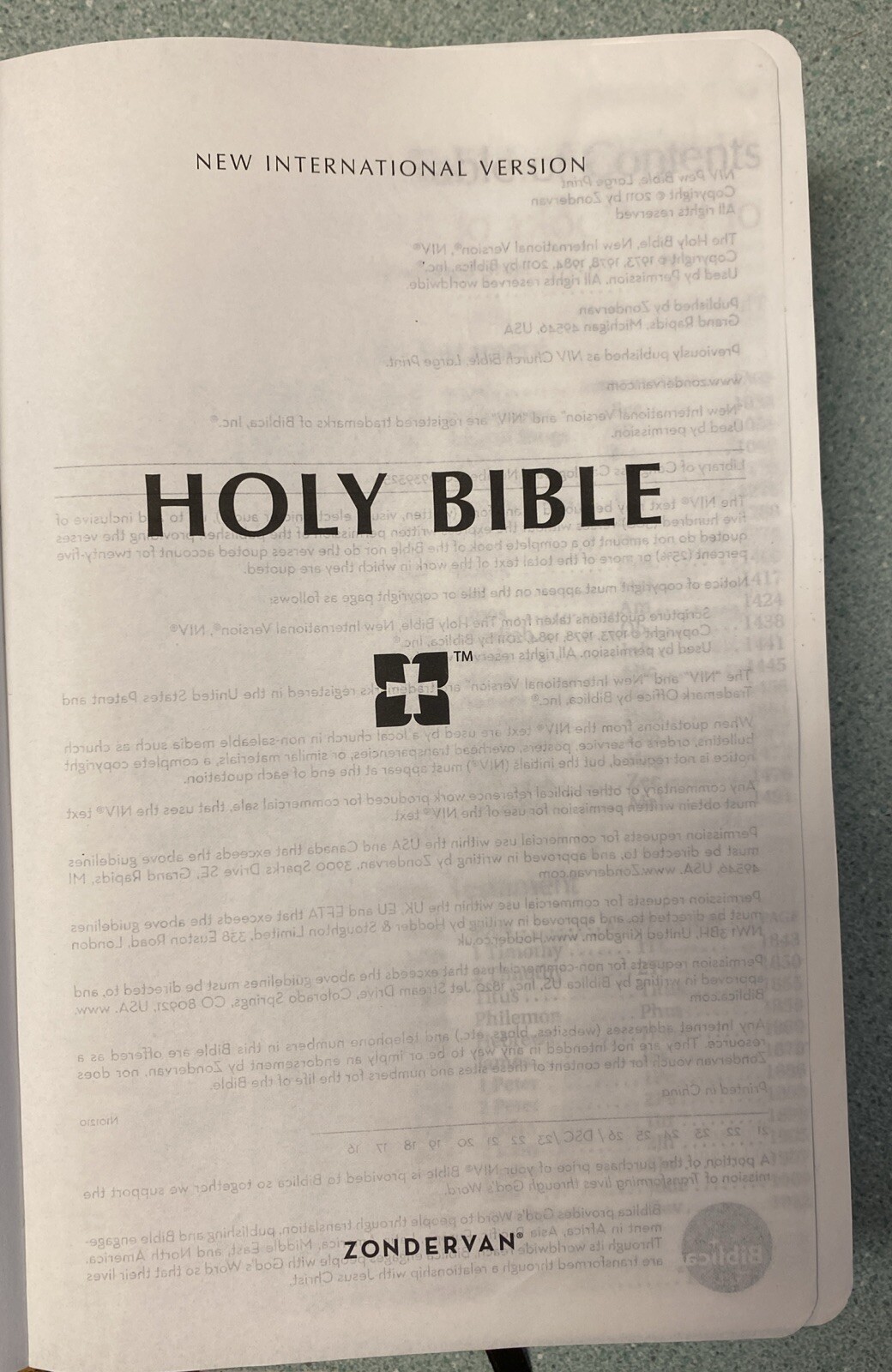 Holy Bible NIV Zondervan Italian Duo Tone Leather 2011 Large Print