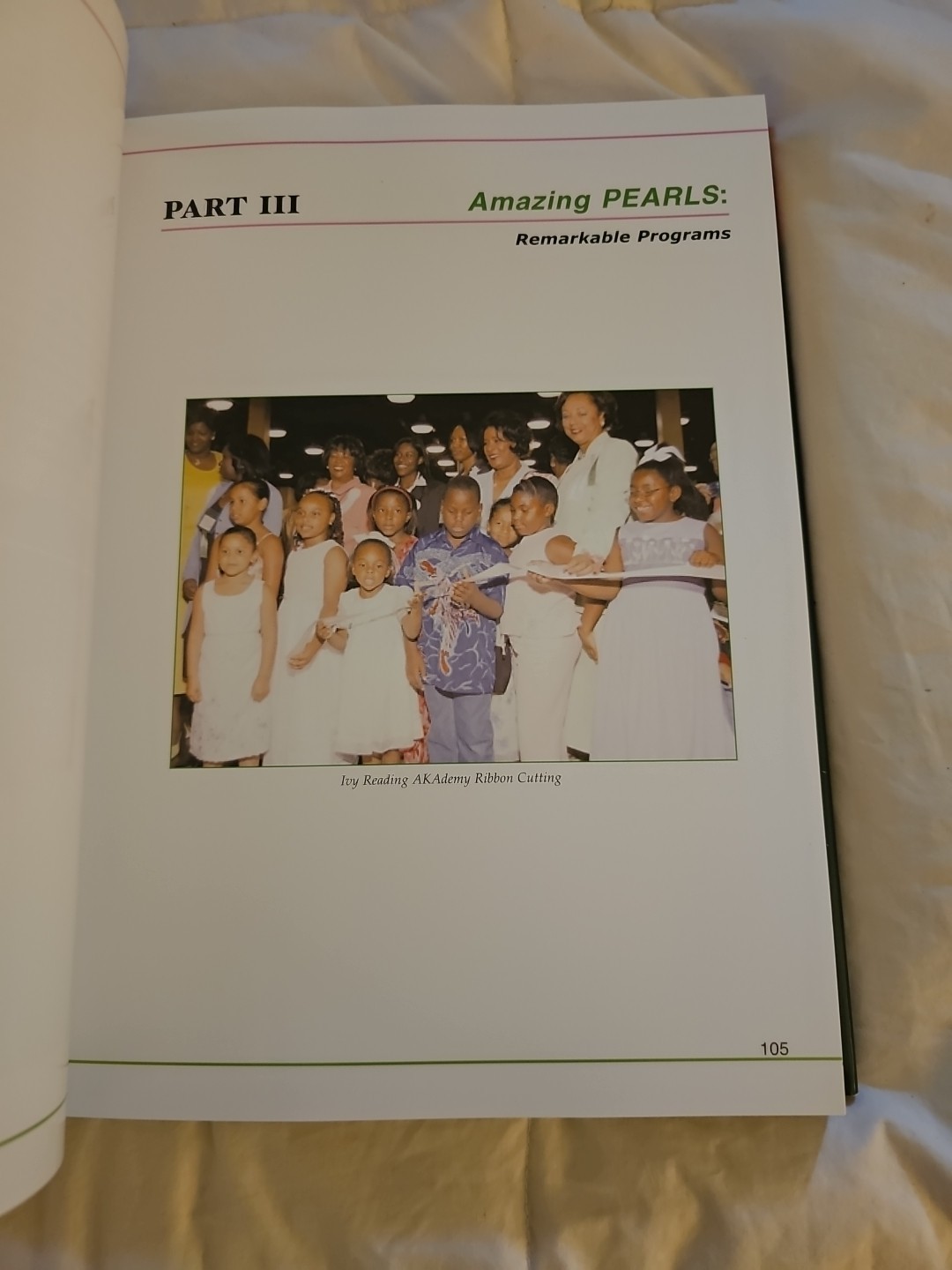 Pearls of Service Alpha Kappa Alpha History McNealey 2006 HC/DJ