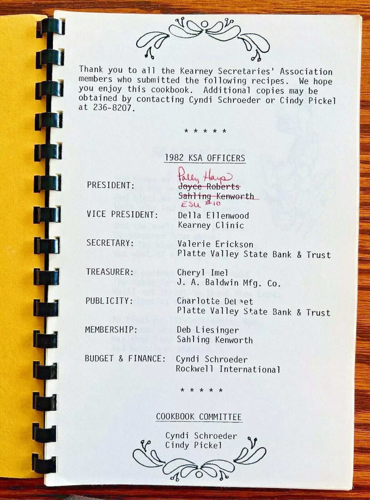 Kearney Secretaries’ Association Cookbook 1982 Kearney Nebraska Family Favorites