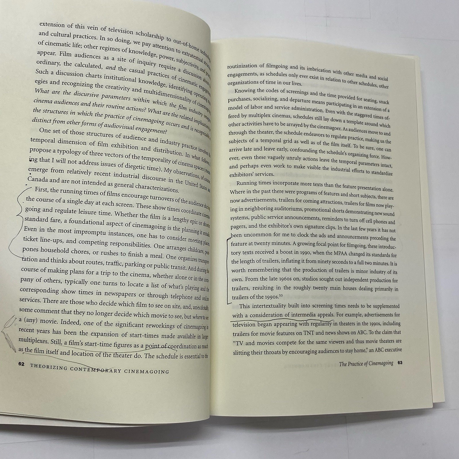 Screen Traffic: Movies Multiplexes & Global Culture by Charles R Acland 2003 TPB
