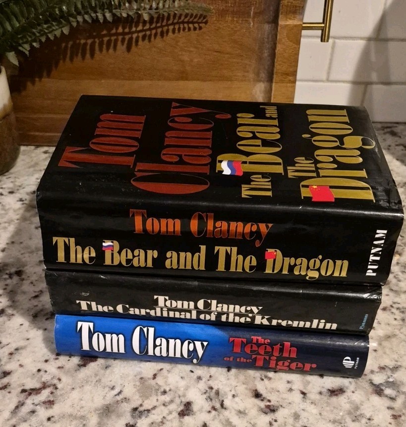 Tom Clancy Novels Bundle (Lot of 3)