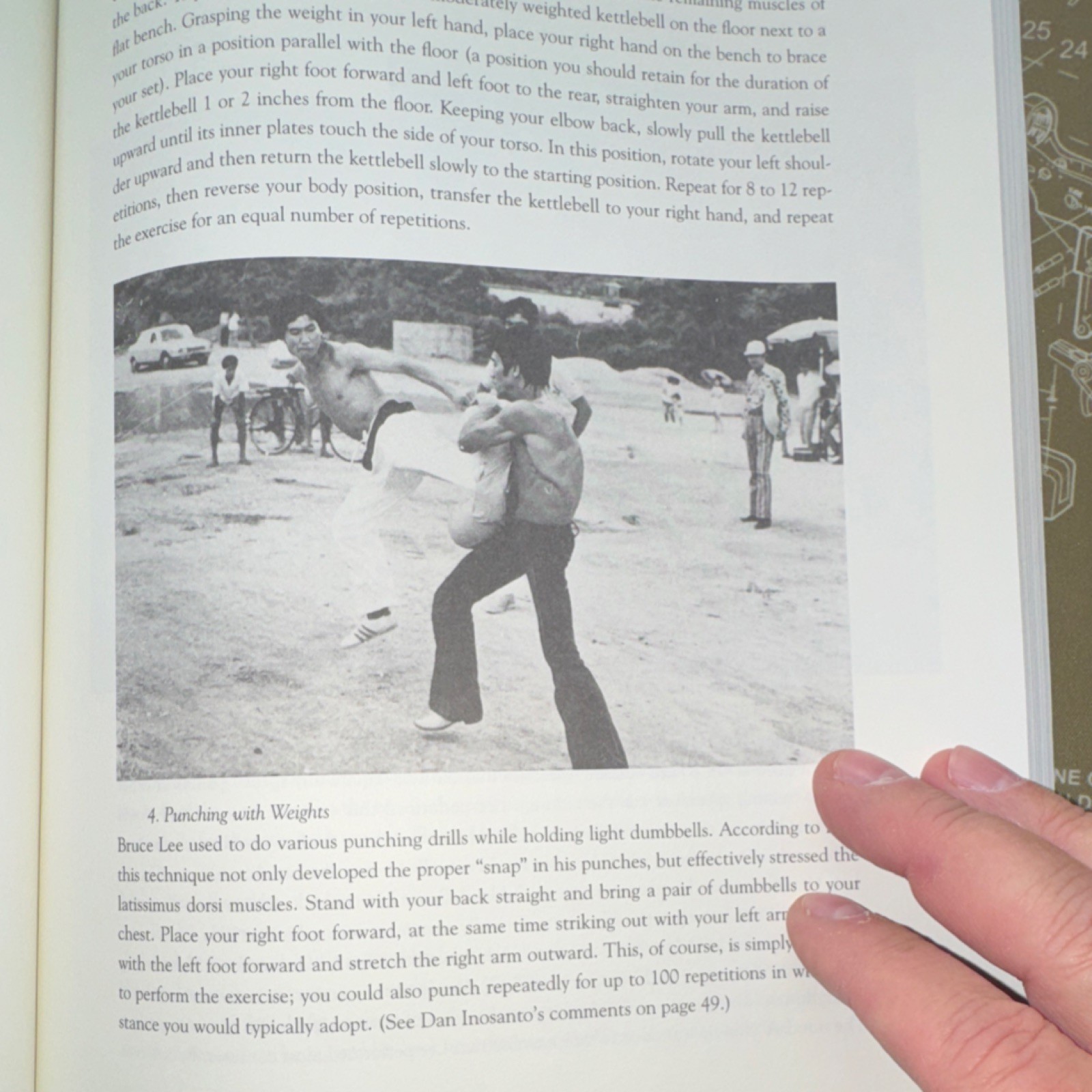 Bruce Lee The Art of Expressing the Human Body Bruce Lee Paperback Martial Arts